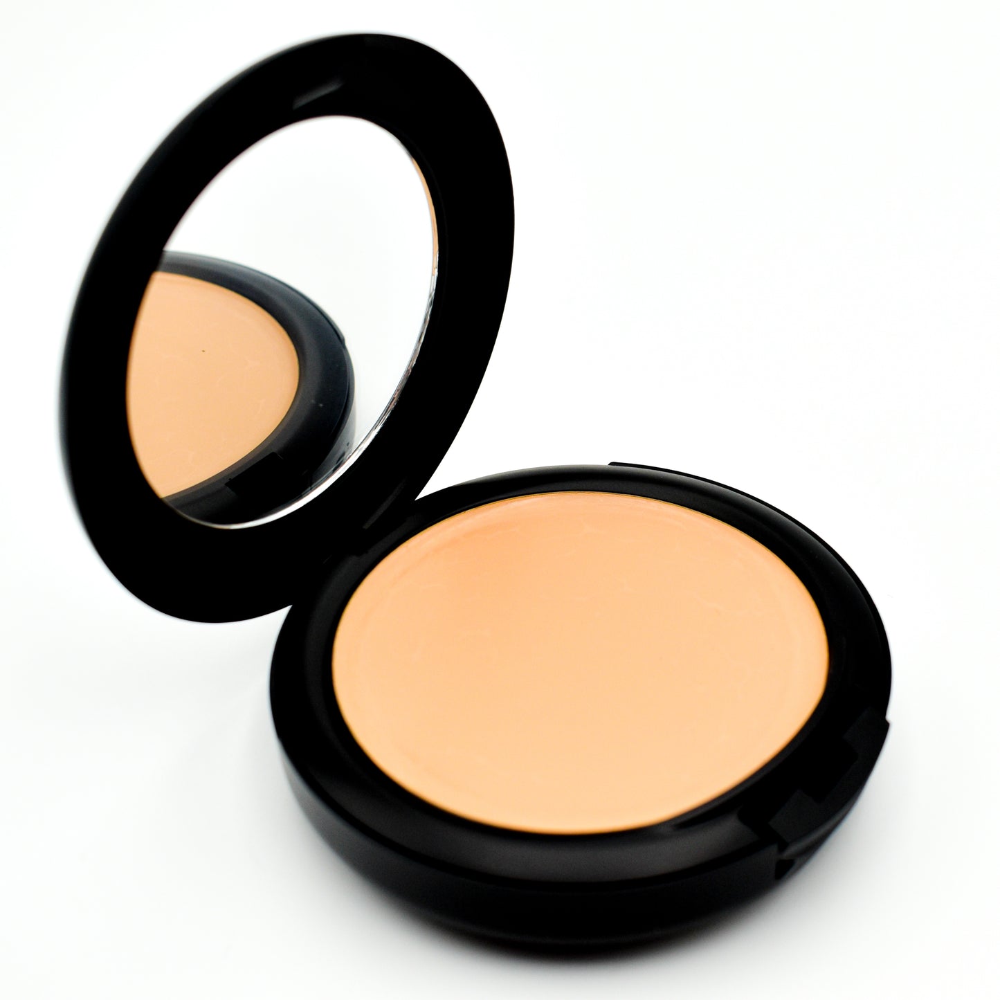 Cream Mineral Foundation